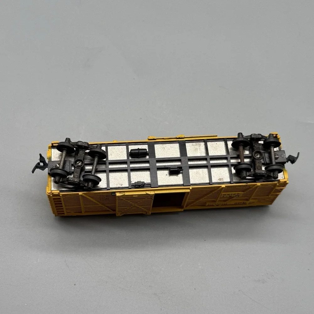 HO Scale M-K-T Katy 47150 Yellow Livestock Stock Car Missouri Kansas Texas
